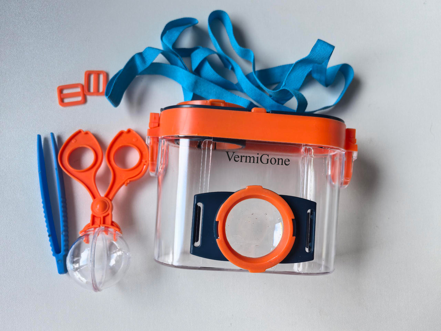 Vermigone Ultimate Critter Box Habitat Kit for Indoor/Outdoor Insect Collecting